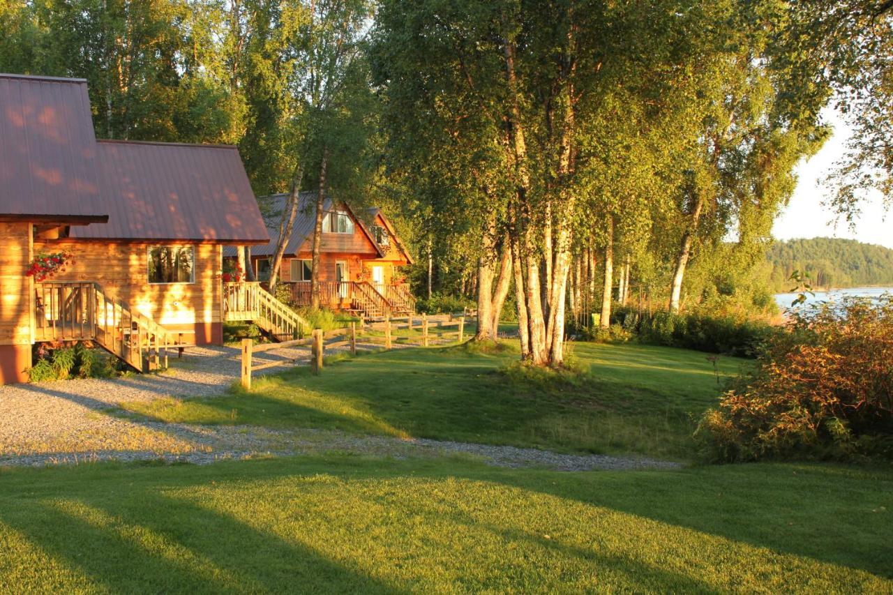 Susitna River Lodging, Riverside Cabins Талкитна Экстерьер фото