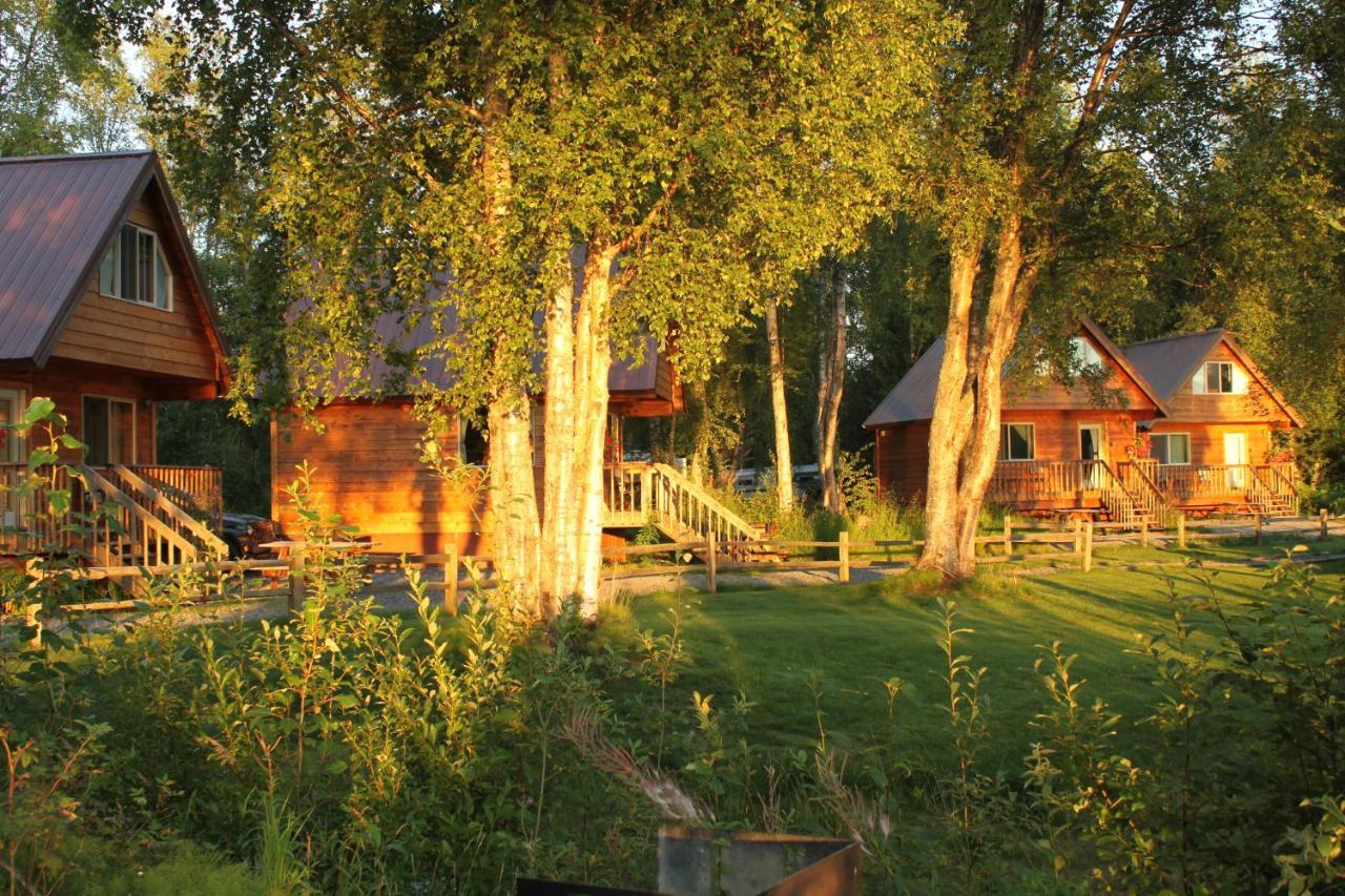 Susitna River Lodging, Riverside Cabins Талкитна Экстерьер фото